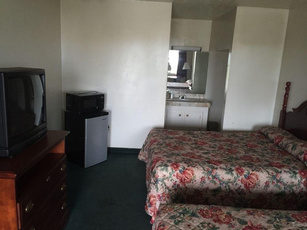 Rodeway Inn ديكسون المظهر الخارجي الصورة